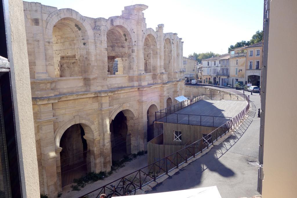 Arles Hideaway - Le Duplex Des Arenes Apartment Room photo